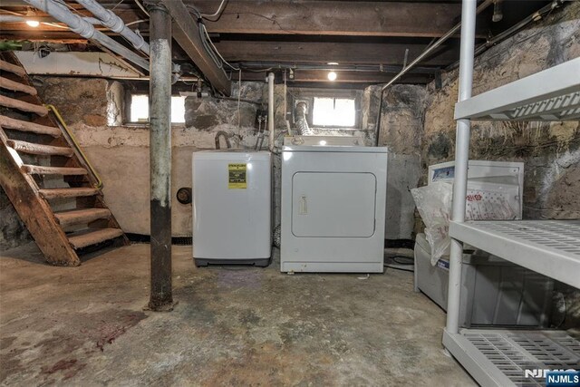 33 Bergen Ave, Waldwick, NJ 07463 - basement with washer and dryer