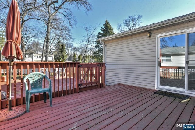 33 Bergen Ave, Waldwick, NJ 07463 - view of wooden terrace
