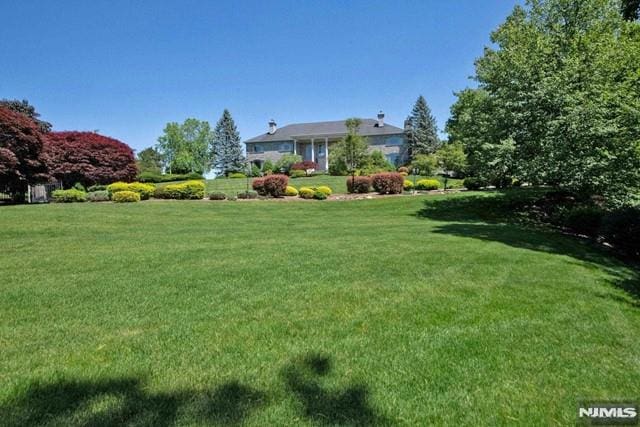 16 Shinnecock Trl, Franklin Lakes, NJ 07417 - view of yard
