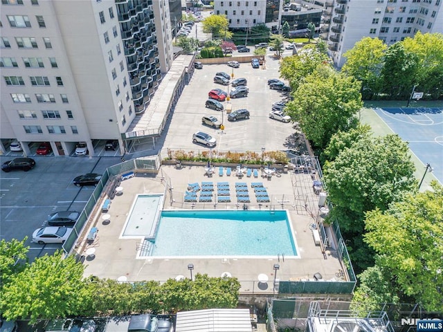 2077 Center Ave Unit 11C, Fort Lee, NJ 07024 - bird's eye view of a pool area