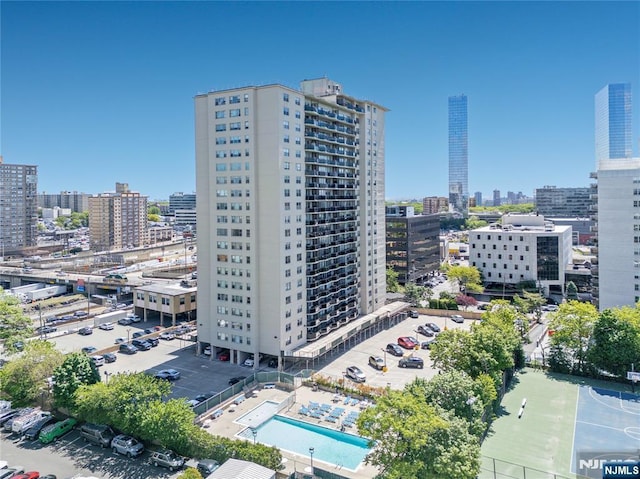 2077 Center Ave Unit 11C, Fort Lee, NJ 07024 - view of city