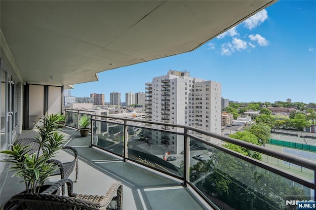 2077 Center Ave Unit 11C, Fort Lee, NJ 07024 - balcony with a view of city