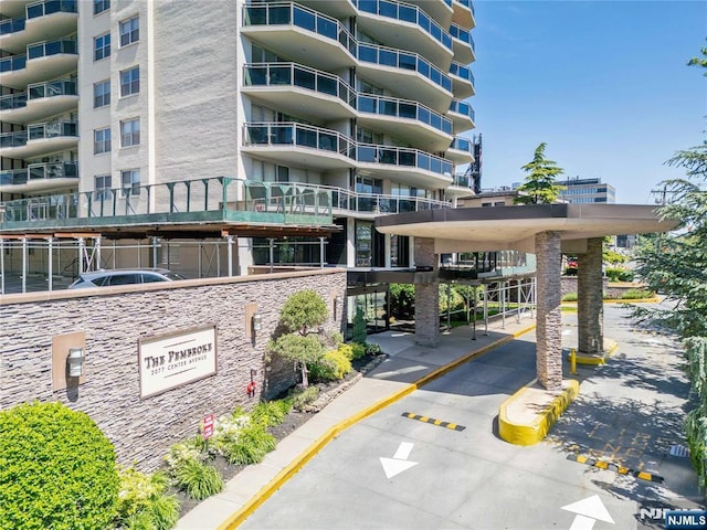 2077 Center Ave Unit 11C, Fort Lee, NJ 07024 - view of apartment building / complex