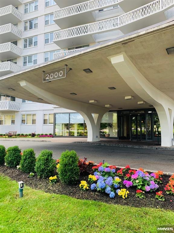 2000 Linwood Ave Unit 12S, Fort Lee, NJ 07024 - view of building exterior