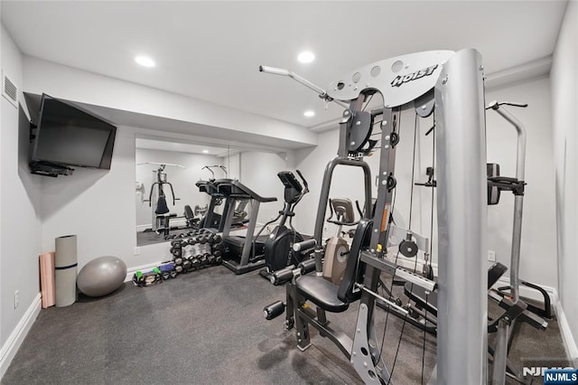 gym with recessed lighting, visible vents, and baseboards