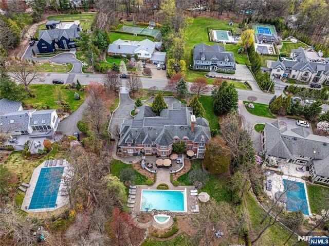 bird's eye view with a residential view