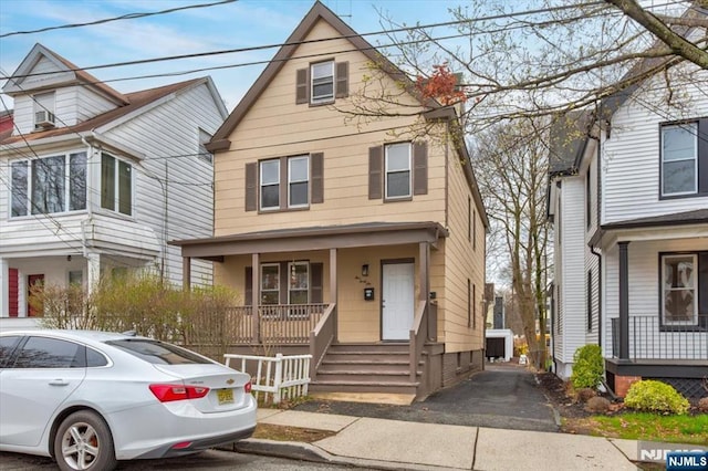 546 Morris St, Orange, NJ 07050 - view of front of property with a porch