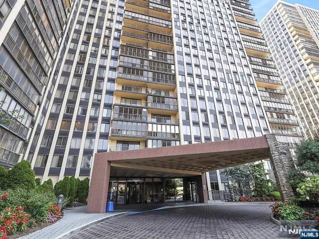 300 Winston Dr Unit 1722, Cliffside Park, NJ 07010 - view of building exterior
