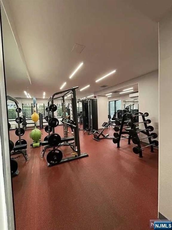 300 Winston Dr Unit 1722, Cliffside Park, NJ 07010 - view of workout area