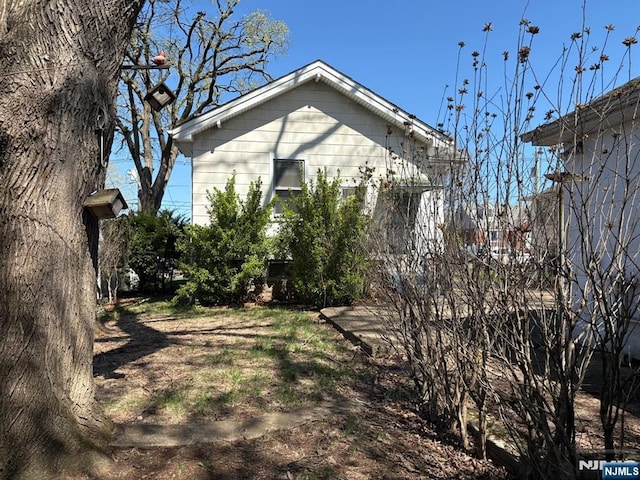 view of side of property