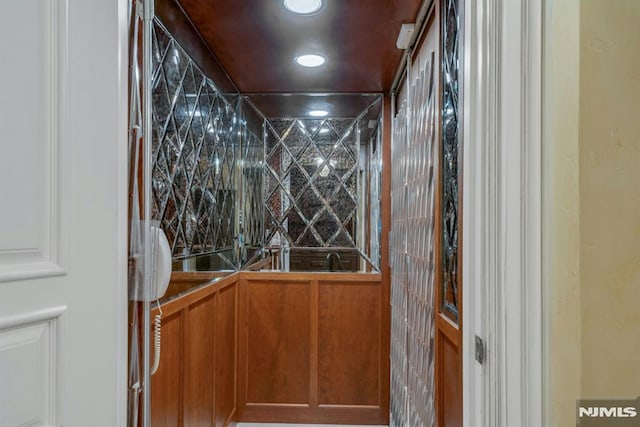 22 Nottingham Ct, Ringwood, NJ 07456 - detailed view of wet bar and recessed lighting