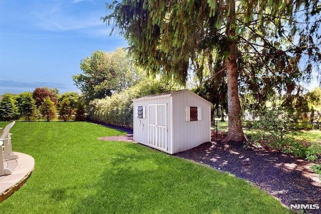 19 Merrill Dr, Mahwah, NJ 07430 - view of green lawn