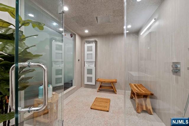 354 Hardenburgh Ave, Demarest, NJ 07627 - full bathroom featuring tiled shower and recessed lighting