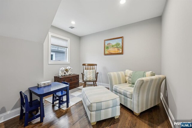 5 Banks Dr, Boonton Town, NJ 07005 - living area with baseboards, visible vents, recessed lighting, and dark wood-style floors