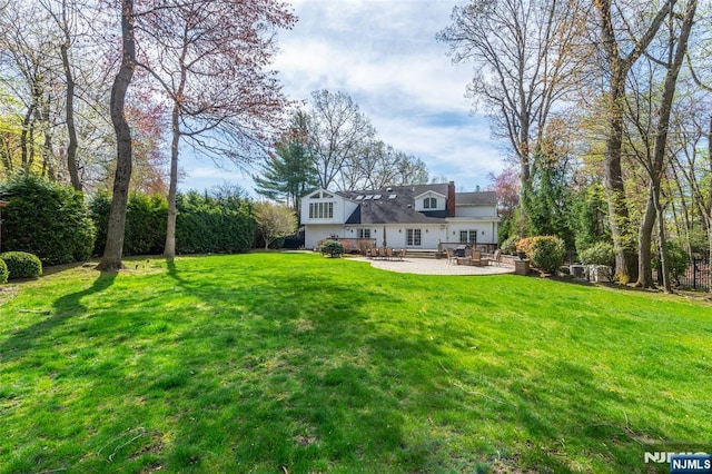 38 Farley Pl, Allendale, NJ 07401 - view of yard with a patio area