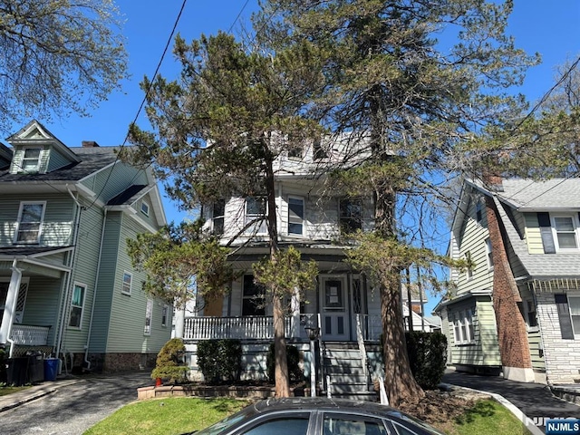 view of front of property with a porch