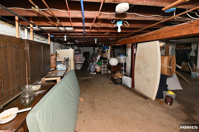 18 Radcliffe Ave, Woodland Park, NJ 07424 - view of unfinished below grade area