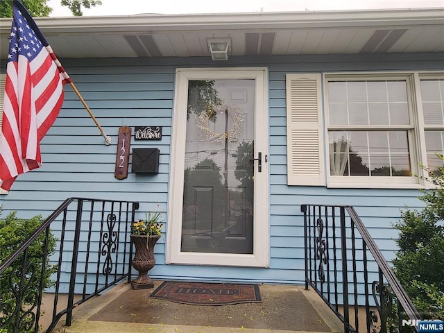 view of property entrance