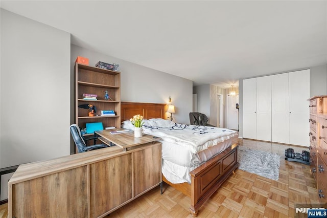 bedroom featuring a closet