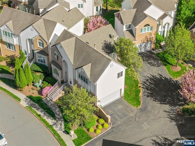 drone / aerial view featuring a residential view