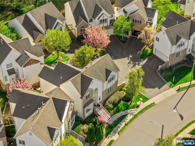 drone / aerial view featuring a residential view