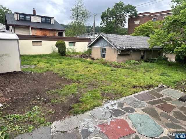 28 Hutchinson Ave, Hawthorne, NJ 07506 - view of yard
