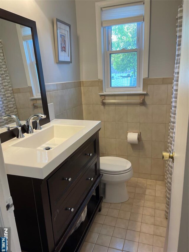32 Graham Ave, Wayne, NJ 07470