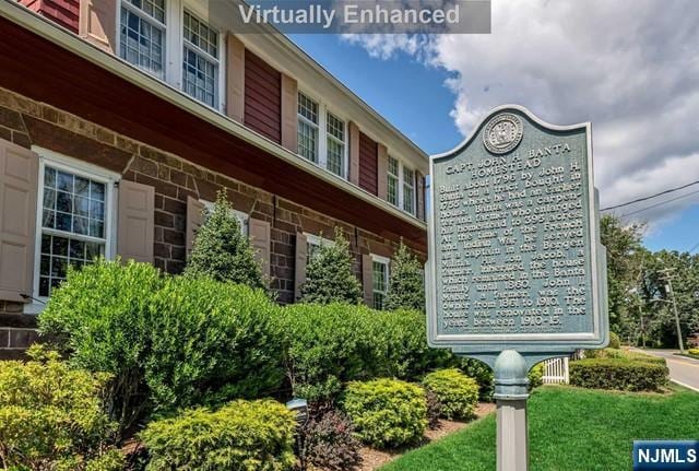 2 Wierimus Ln, Hillsdale, NJ 07642 - view of exterior details