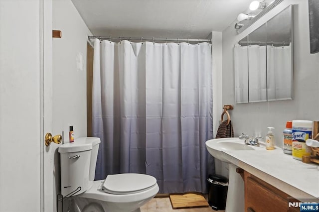 7 White Rd, West Milford, NJ 07421 - full bath featuring vanity, curtained shower, and toilet