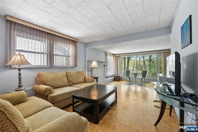 98 Roosevelt Blvd, Oakland, NJ 07436 - view of living area