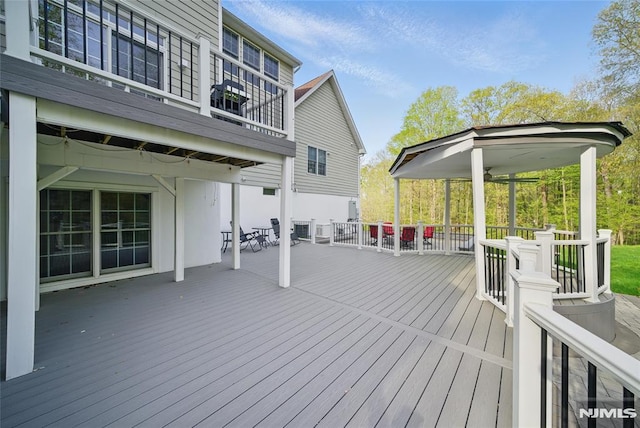 143 S Glen Rd, Kinnelon Borough, NJ 07405 - view of wooden deck