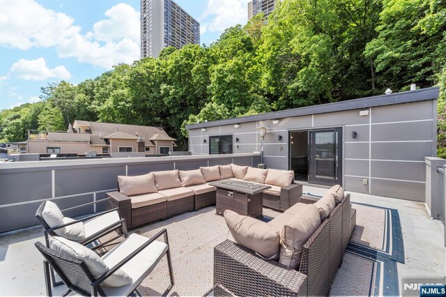 746 Undercliff Unit A, Edgewater, NJ 07020 - view of patio / terrace with an outdoor hangout area