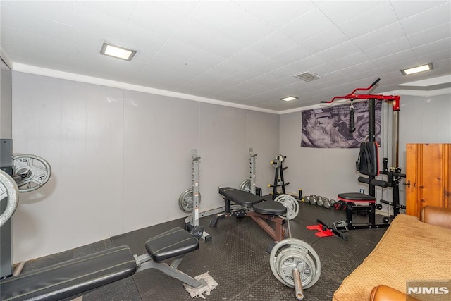 workout room with visible vents