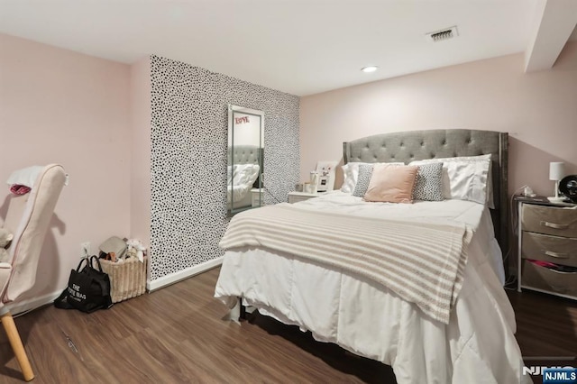 785 Ridgewood Rd, Twp Of Washington, NJ 07676 - bedroom with wood finished floors and recessed lighting