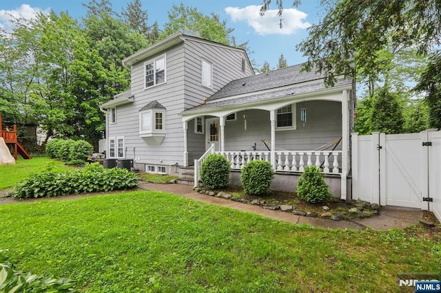785 Ridgewood Rd, Twp Of Washington, NJ 07676 - view of front of property featuring a gate and covered porch