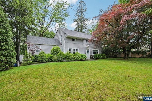 785 Ridgewood Rd, Twp Of Washington, NJ 07676 - rear view of house featuring a yard
