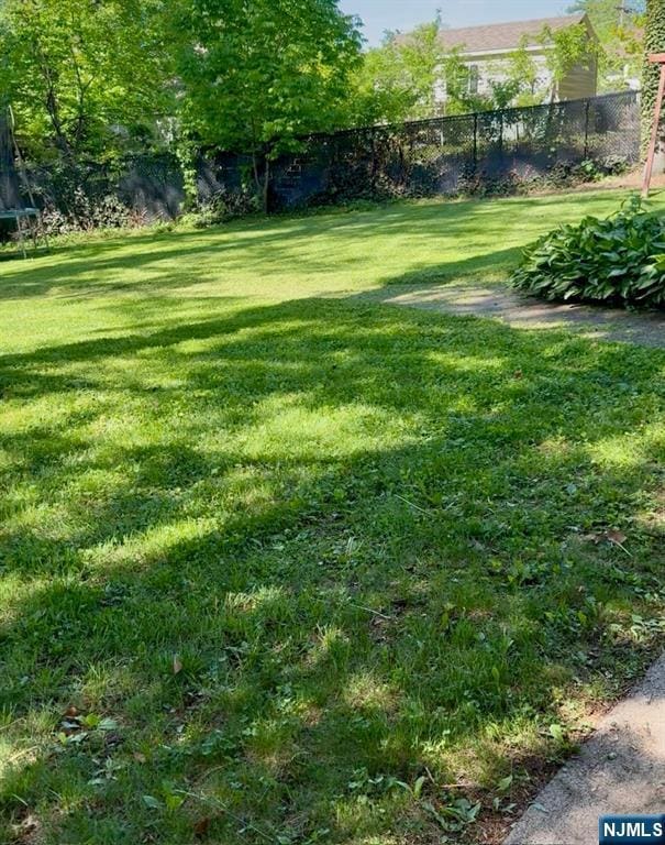 785 Ridgewood Rd, Twp Of Washington, NJ 07676 - view of yard with a trampoline