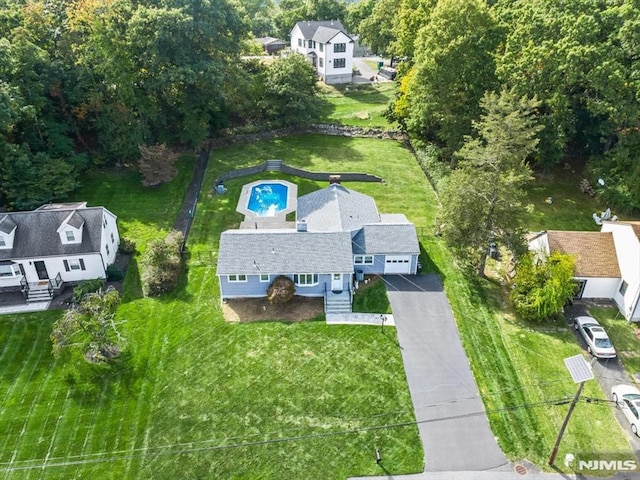 aerial view of property and surrounding area