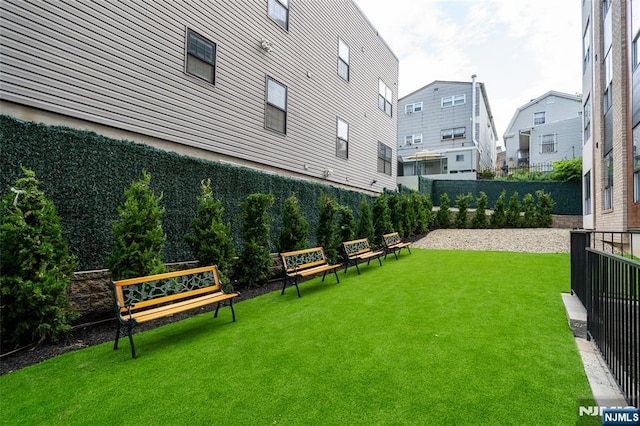 649 38th St Unit 409, Union City, NJ 07087 - view of yard featuring a residential view and a fenced backyard