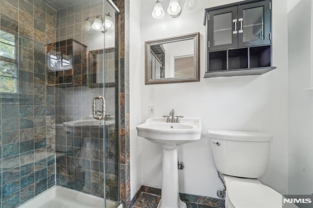 7 Swan Ter, Wayne, NJ 07470 - full bath featuring toilet and a stall shower