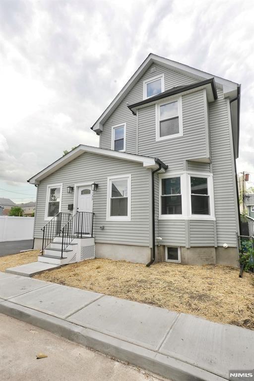 view of front of home