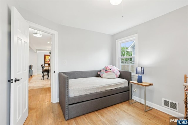 520 Elm St, Roselle Park, NJ 07204 - bedroom featuring light wood-style floors and baseboards