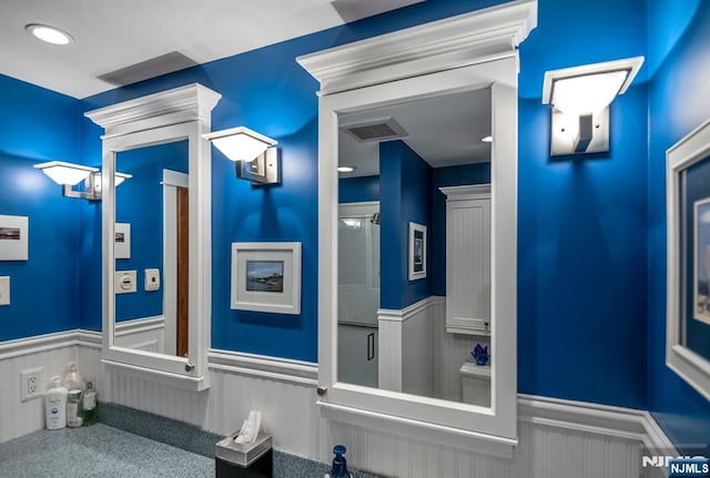 bathroom with wainscoting