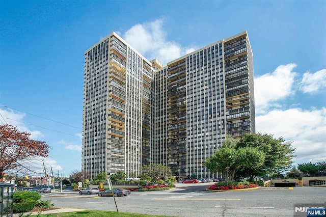 300 Winston Dr Unit 1817, Cliffside Park, NJ 07010 - view of building exterior