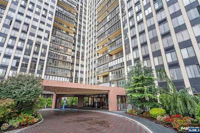 300 Winston Dr Unit 1817, Cliffside Park, NJ 07010 - view of building exterior