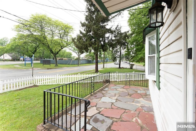 155 Liberty Rd, Teaneck, NJ 07666 - view of patio / terrace