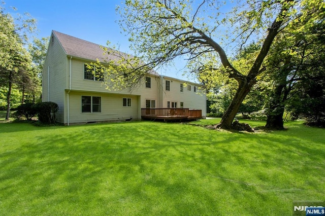 2 Morgan Ct, Montvale, NJ 07645 - rear view of property with a deck and a lawn