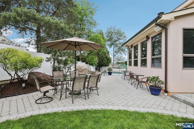 435 Cypress Ct, New Milford, NJ 07646 - fenced backyard with a patio area