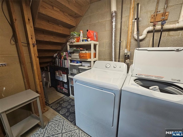 20 Eagle Dr, Hampton, NJ 07860 - laundry room with independent washer and dryer and concrete block wall