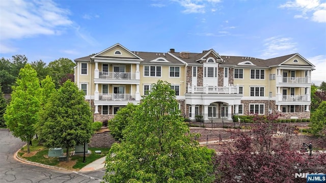 910 Four Seasons Ln Unit 910, Woodcliff Lake, NJ 07677 - view of property